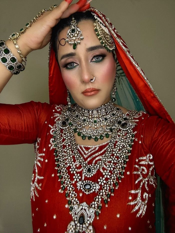 Asian & Indian Bridal example 2 by Sana Kinaan in Dubai