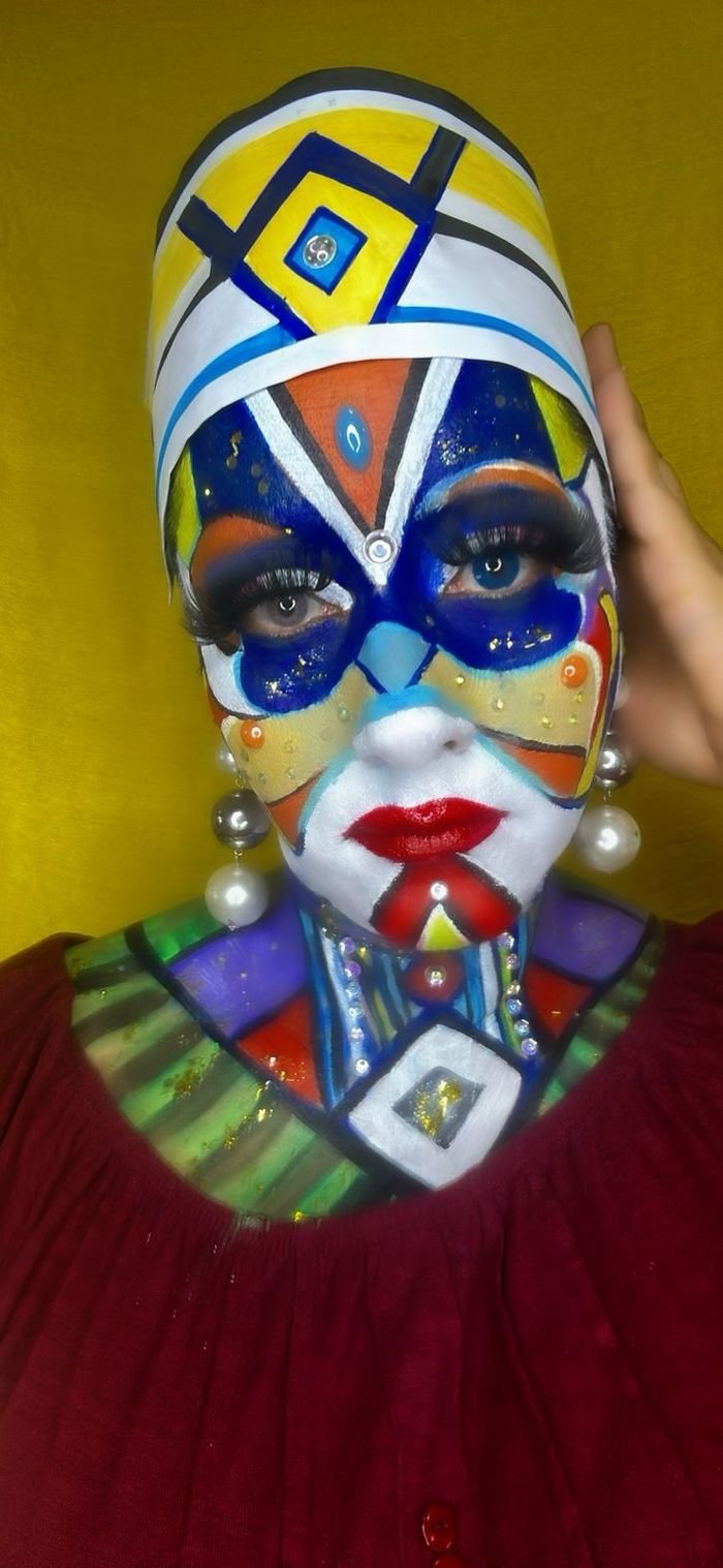 Editorial & Creative example 3 by Sana Kinaan in Dubai